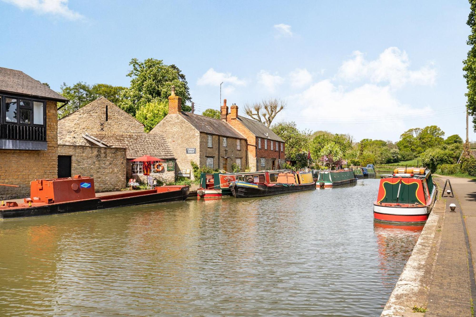 4 Canalside Cottages Towcester Exterior photo